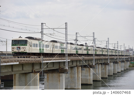 東海道本線 茅ヶ崎-平塚 JR東日本 185系 A6編成(大宮) 踊り子 東海道本線 茅ヶ崎-平塚 JR東日本 185系 A6編成(大宮) 踊り子 140607468