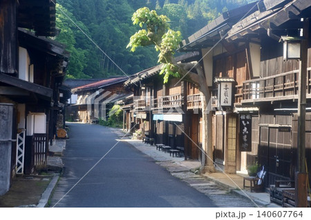 妻籠宿・つまごじゅく・午前（長野県・南木曽町） 140607764