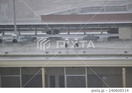 豪雨をもたらした台風の通過 豪雨をもたらした台風の通過 140608514