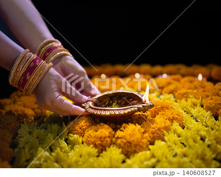 Diwali Traditions and Celebrations Around the World. Diwali Traditions and Celebrations Around the World. 140608527