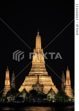 ワットアルン (夜景) (タイ バンコク) 140609113