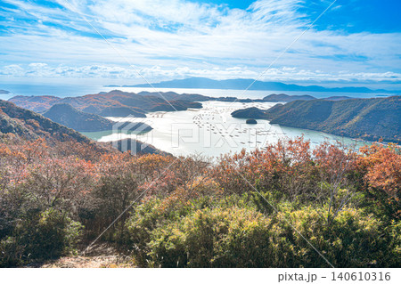 【瀬戸内海国立公園】夕立受山 初冬の日生諸島と長島と小豆島の風景1 岡山県備前市 【瀬戸内海国立公園】夕立受山 初冬の日生諸島と長島と小豆島の風景1 岡山県備前市 140610316