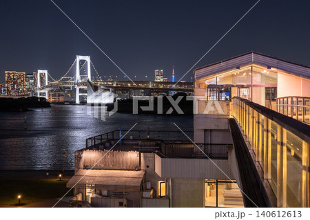 レインボーブリッジを望むお台場の夜景 レインボーブリッジを望むお台場の夜景 140612613