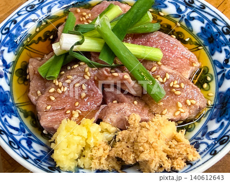 牛ハラミ刺し ごま油と塩仕立て 牛ハラミ刺し ごま油と塩仕立て 140612643
