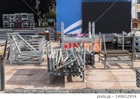 Professional stage equipment, flight cases, and metal trussing Professional stage equipment, flight cases, and metal trussing 140612934