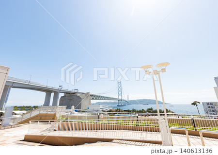 舞子駅周辺と明石海峡大橋 舞子駅周辺と明石海峡大橋 140613136