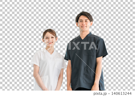 スクラブ姿の医療従事者,医療スタッフ,医師の男性と白衣姿の看護師の女性 スクラブ姿の医療従事者,医療スタッフ,医師の男性と白衣姿の看護師の女性 140613244