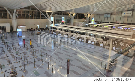 夜の羽田空港 夜の羽田空港 140613477