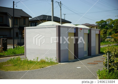 公園の公衆トイレB 公園の公衆トイレB 140613884