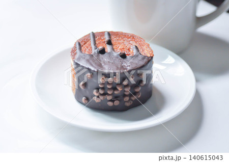 timber ring or chocolate timber ring or bread or round croissant timber ring or chocolate timber ring or bread or round croissant 140615043