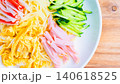 冷やし中華の具材を盛り付けた夏の定番料理 140618525