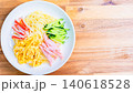 冷やし中華の具材を盛り付けた夏の定番料理 140618528