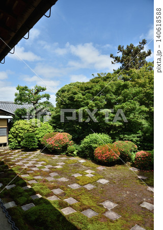 東福寺本坊庭園 サツキの時期の北庭(京都市東山区) 東福寺本坊庭園 サツキの時期の北庭(京都市東山区) 140618588