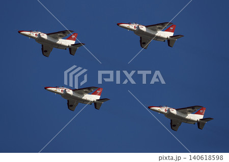 T-4 中等練習機 140618598