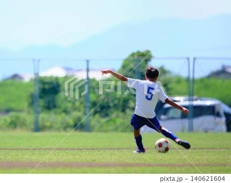 サッカーチームの練習 サッカーチームの練習 140621604