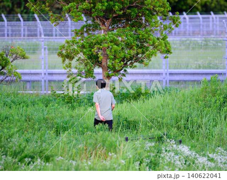 老人の散歩 老人の散歩 140622041