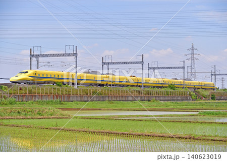 東海道新幹線 新横浜-小田原 JR西日本 923形3000番台 T5編成(博多) ドクターイエロー 東海道新幹線 新横浜-小田原 JR西日本 923形3000番台 T5編成(博多) ドクターイエロー 140623019