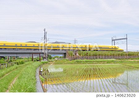東海道新幹線　新横浜－小田原　JR西日本　923形3000番台　T5編成（博多）　ドクターイエロー 140623020