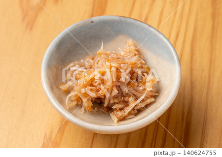 コリコリとしたサメ軟骨を梅肉で和えたさっぱり珍味梅水晶 コリコリとしたサメ軟骨を梅肉で和えたさっぱり珍味梅水晶 140624755