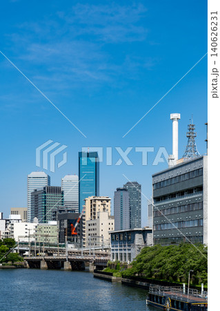 天満橋から見た大阪ビジネスパーク 140626231