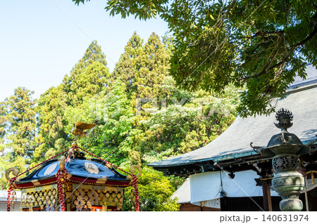 社の都を彩る仙台青葉まつりの華やかな神輿 社の都を彩る仙台青葉まつりの華やかな神輿 140631974