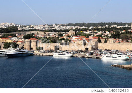 ロードス島の街並み エーゲ海 世界遺産 ギリシャ ヨーロッパ ロードス島の街並み エーゲ海 世界遺産 ギリシャ ヨーロッパ 140632436