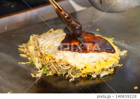 広島風お好み焼きを作る 140639228