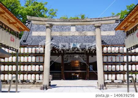 桑名宗社　鳥居と拝殿 140639256