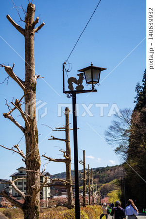 長野県阿智村の昼神温泉地区の美しい花桃の情景 長野県阿智村の昼神温泉地区の美しい花桃の情景 140639932