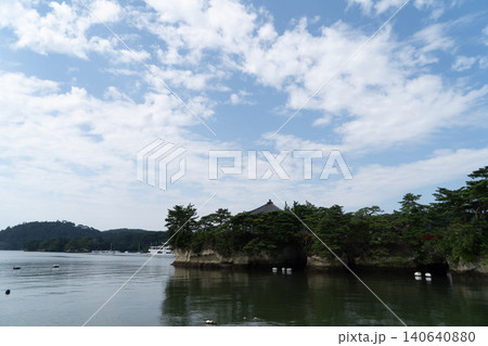 宮城県　日本三景松島　遊覧船からの眺め 140640880