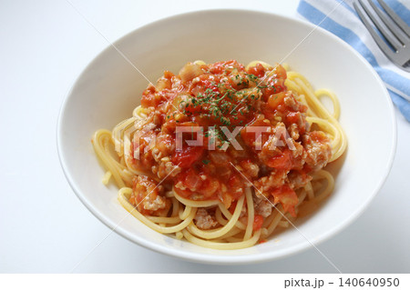 手作りのミートソーススパゲティ 手作りのミートソーススパゲティ 140640950