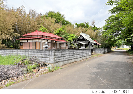岩槻散歩：真言宗豊山派 遍照院　山門　本堂 140641096