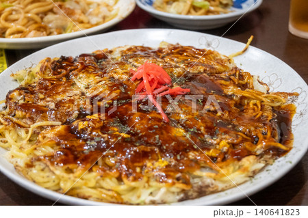 日本の岡山県備前市で食べたとても美味しいモダン焼き 日本の岡山県備前市で食べたとても美味しいモダン焼き 140641823