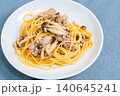 豚こま肉ときのこの和風パスタ 140645241