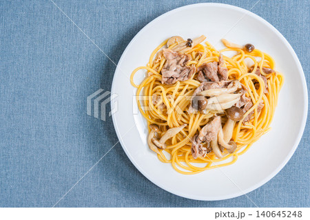 豚こま肉ときのこの和風パスタ 豚こま肉ときのこの和風パスタ 140645248