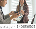 Professional Mentoring and Knowledge Sharing in Modern Office 140650505