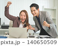 Professional Mentoring and Knowledge Sharing in Modern Office 140650509