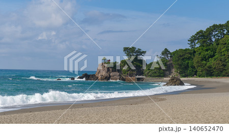波打つ桂浜と龍王岬 波打つ桂浜と龍王岬 140652470