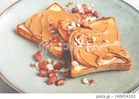 peanut butter toast, top view, breakfast, no people, peanut butter toast, top view, breakfast, no people, 140654103