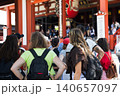 日本を観光する外国人旅行客 140657097