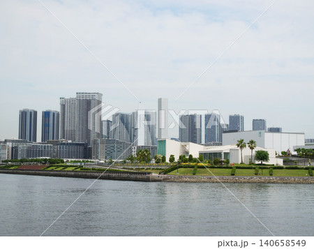 海辺に建つ高層マンション群|晴海・勝どき 海辺に建つ高層マンション群|晴海・勝どき 140658549