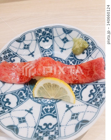 炙り和牛の肉寿司 高級感あふれる和食グルメ 炙り和牛の肉寿司 高級感あふれる和食グルメ 140660124