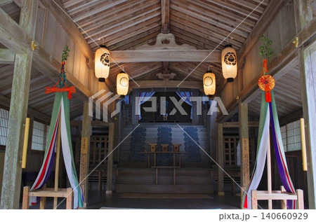 若狭姫神社の荘厳な社殿内部 若狭姫神社の荘厳な社殿内部 140660929