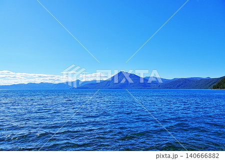 支笏湖と風不死岳 140666882