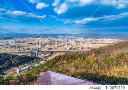 大賀島(大雄山)フライトエリア ランチャー台と千町平野の初冬の風景3 岡山県瀬戸内市 大賀島(大雄山)フライトエリア ランチャー台と千町平野の初冬の風景3 岡山県瀬戸内市 140670390