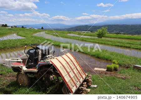 田植え機 田植え機 140674905