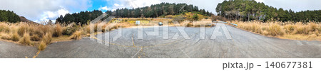 伊豆半島　伊豆山稜線歩道　静岡県道411号西天城高原線の土肥峠南駐車場のパノラマ 140677381