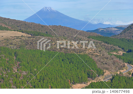 伊豆半島の伊豆山稜線歩道 風早峠付近から富士山 伊豆半島の伊豆山稜線歩道 風早峠付近から富士山 140677498
