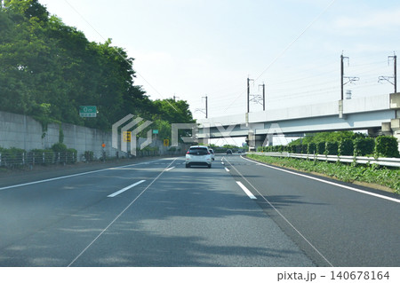 関越自動車道の車窓風景 関越自動車道の車窓風景 140678164