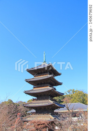 愛知県名古屋市、八事山興正寺五重塔の風景 140679692